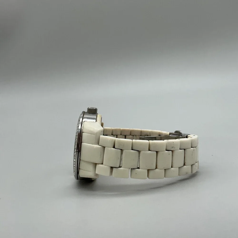 Michael Kors MK-5204 Womens Watch 37mm Silver Tone Dial Date New Battery 6.5